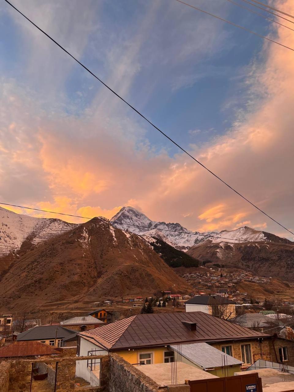Guest House Misho Kazbegi Εξωτερικό φωτογραφία